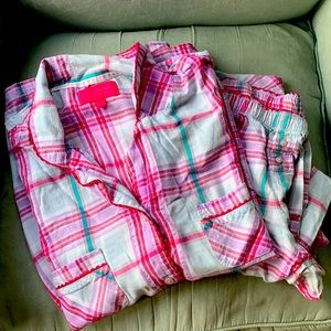Victoria’s Secret cotton button down long sleeve & pants pajamas size large